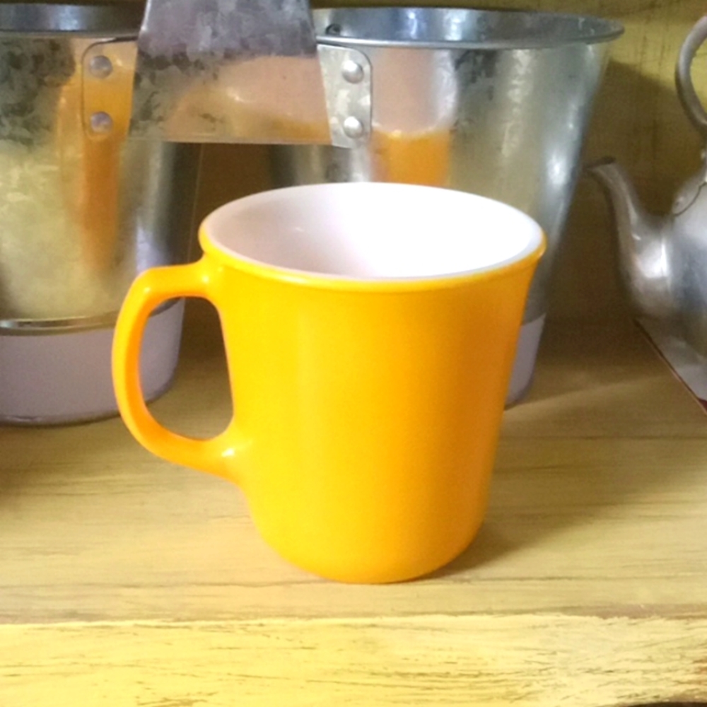 Vintage Dandelion Yellow Corning Mug